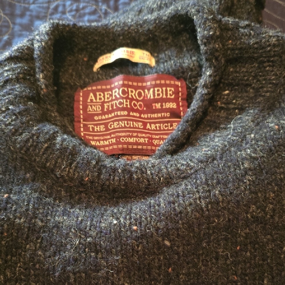 Abercrombie & Fitch Men's Dark Knit Sweater